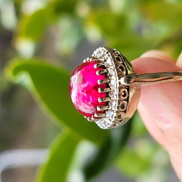 14k Vintage Cabochon Ruby Ring - Picture 10 of 12